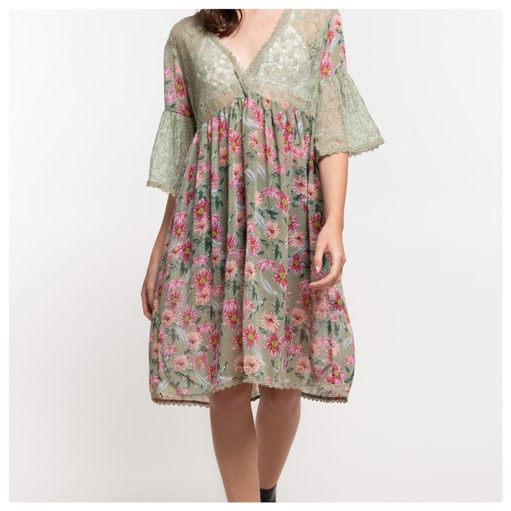 Victorian Woven Floral Layering Lace Tunic - Picture 4 of 10